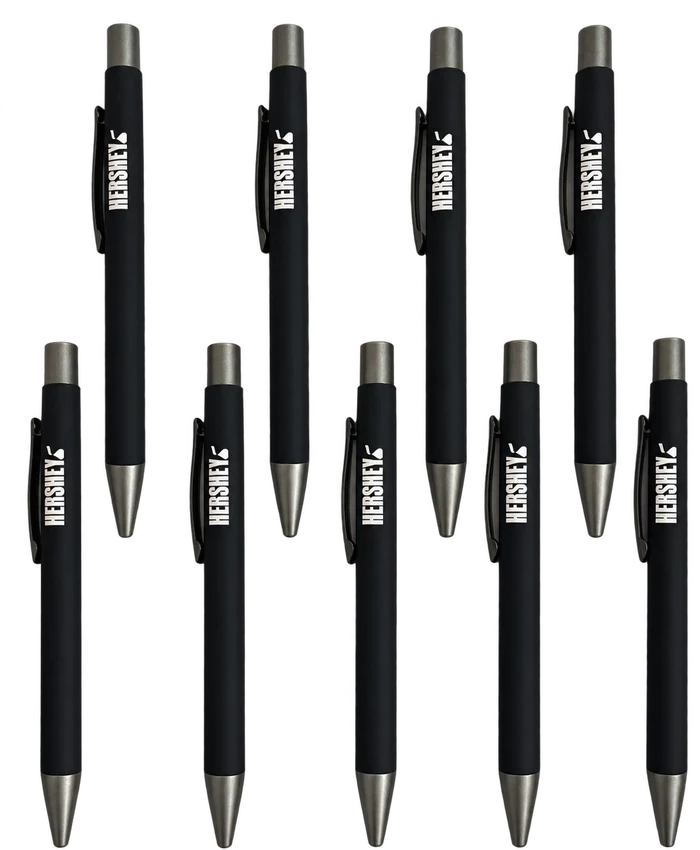 Plumas negras personalizadas con grabado láser