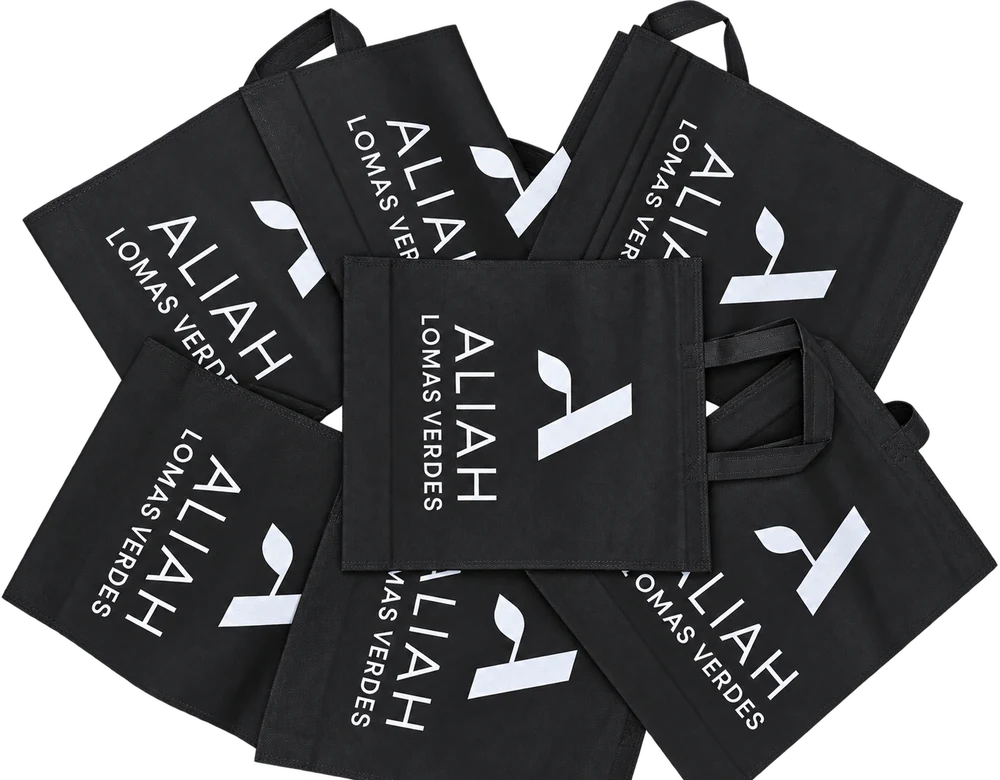 Bolsas negras personalizadas con serigrafía